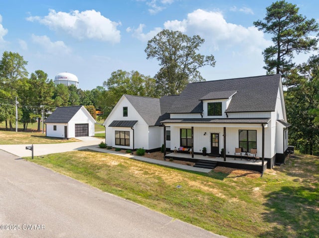 733 Tiffany Nicole Lane, Lexington