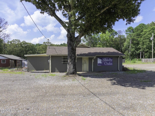 3935 Highway 200, Huron