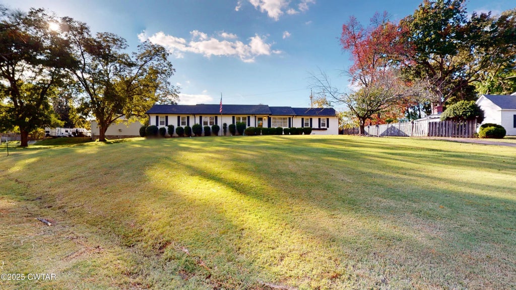 1903 Glen Oaks Lane, Dyersburg