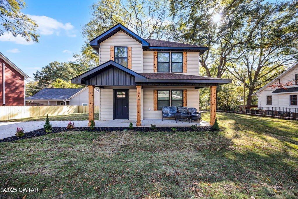 218 W King Street, Jackson