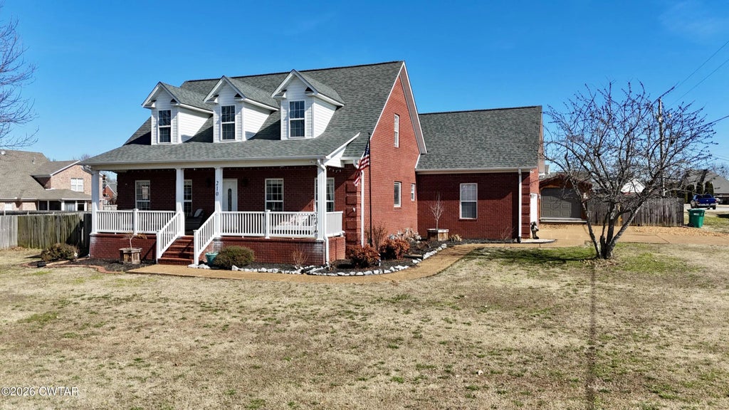 210 Lila Lane, Medina