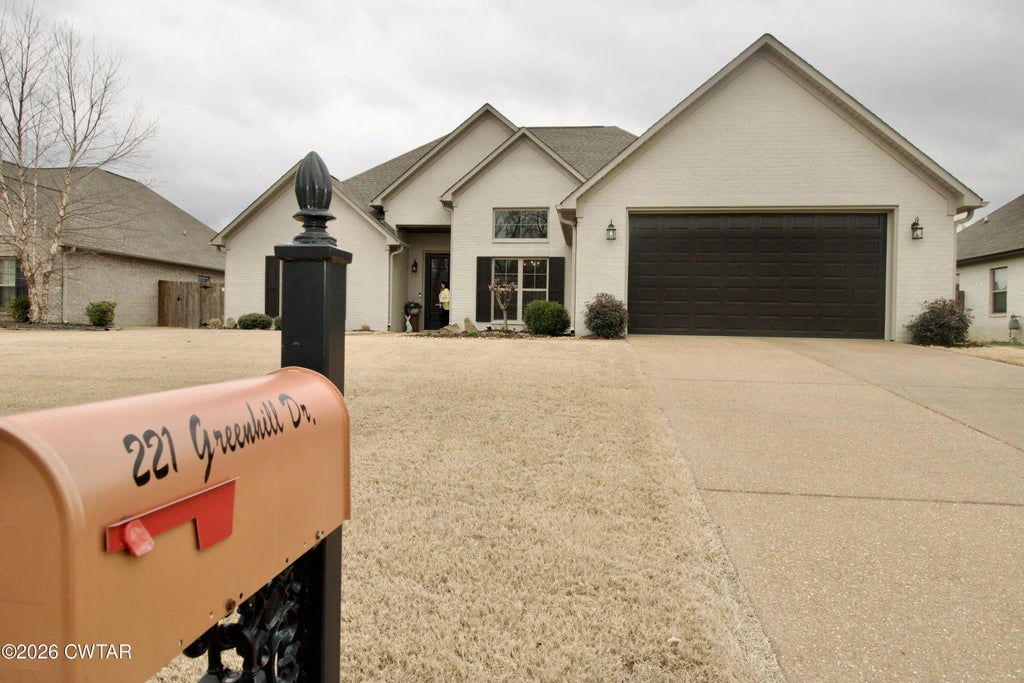 221 Greenhill Drive, Jackson