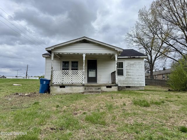 702 Gibson Road, Trenton