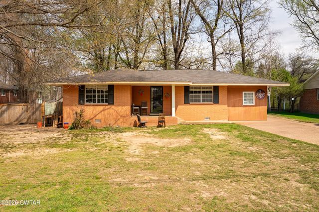 205 Holiday Drive, Jackson