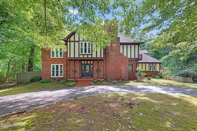 205 Normandy Place, Jackson