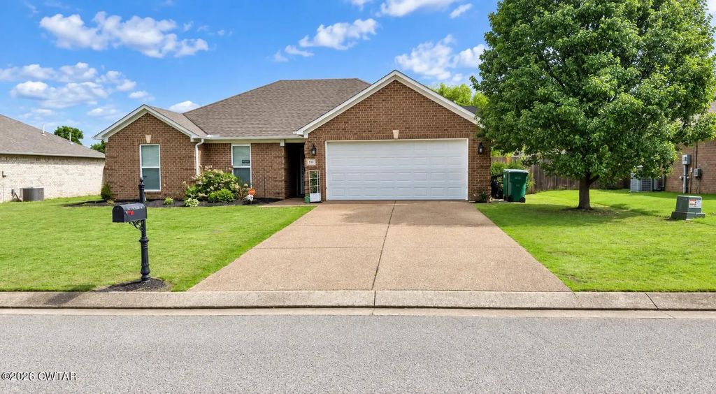 124 Enfield Cove, Medina