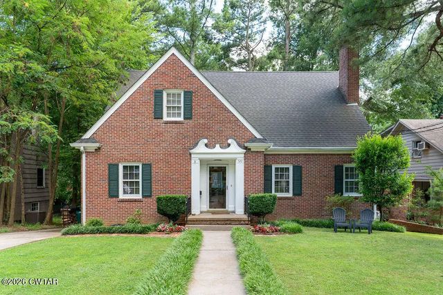 520 Division Avenue, Jackson