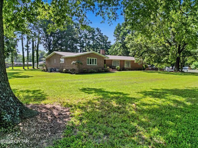 1172 Belle Meade Road, Bells
