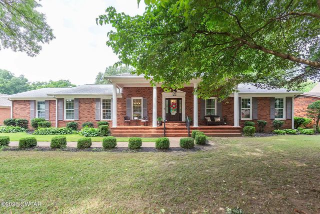 10 Broadfield, Trenton