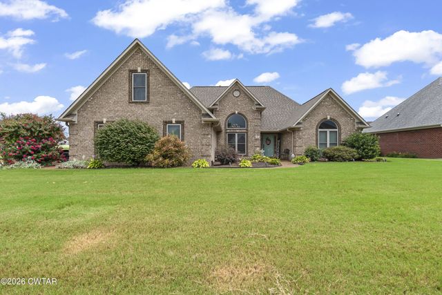 408 Summit Drive, Medina