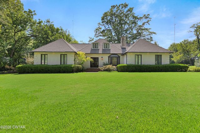 46 Radio Road, Jackson