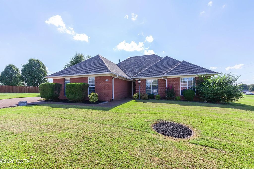 134 Chestnut Cove, Medina