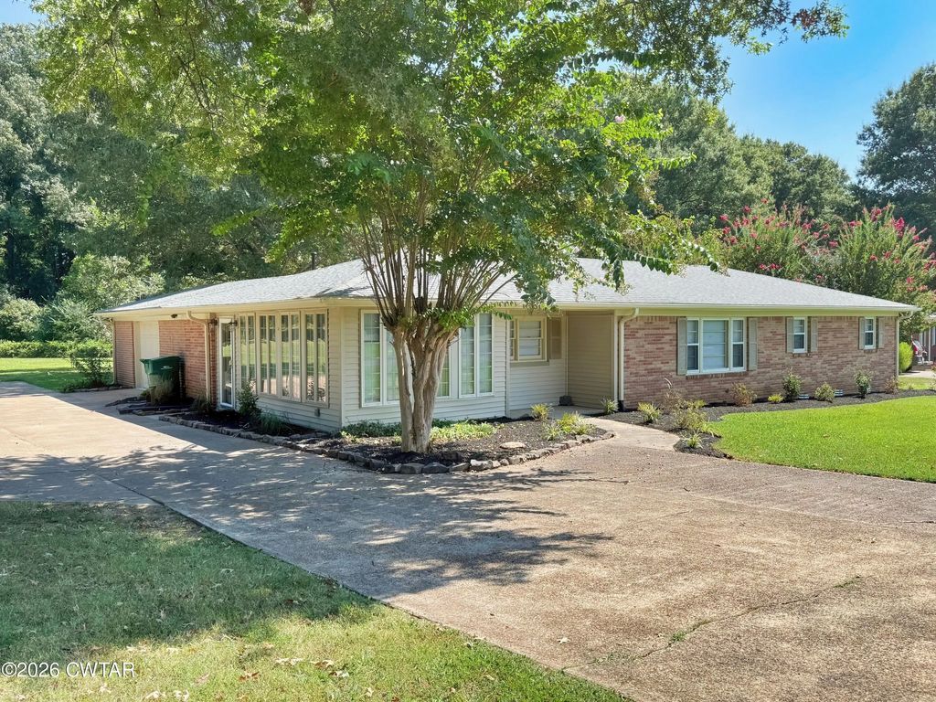 31 Aspen Avenue, Jackson