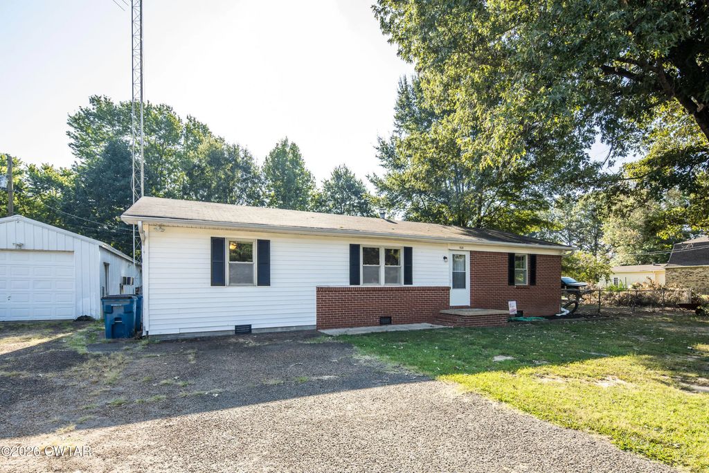 920 Belle Meade Road, Bells