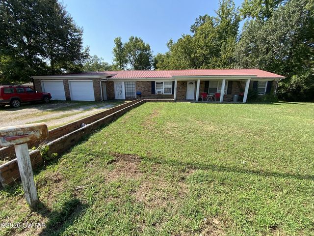 825 Woodland Drive, Henderson