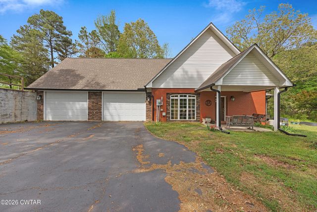 1033 Highway 18, Medon
