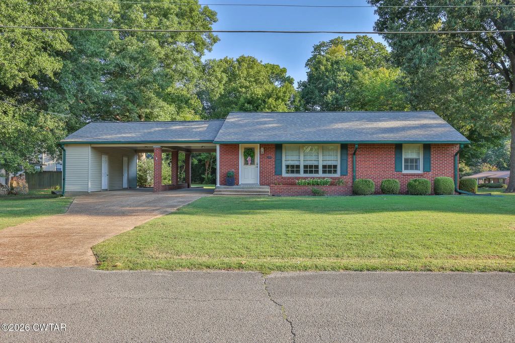 206 Christine Street, Martin