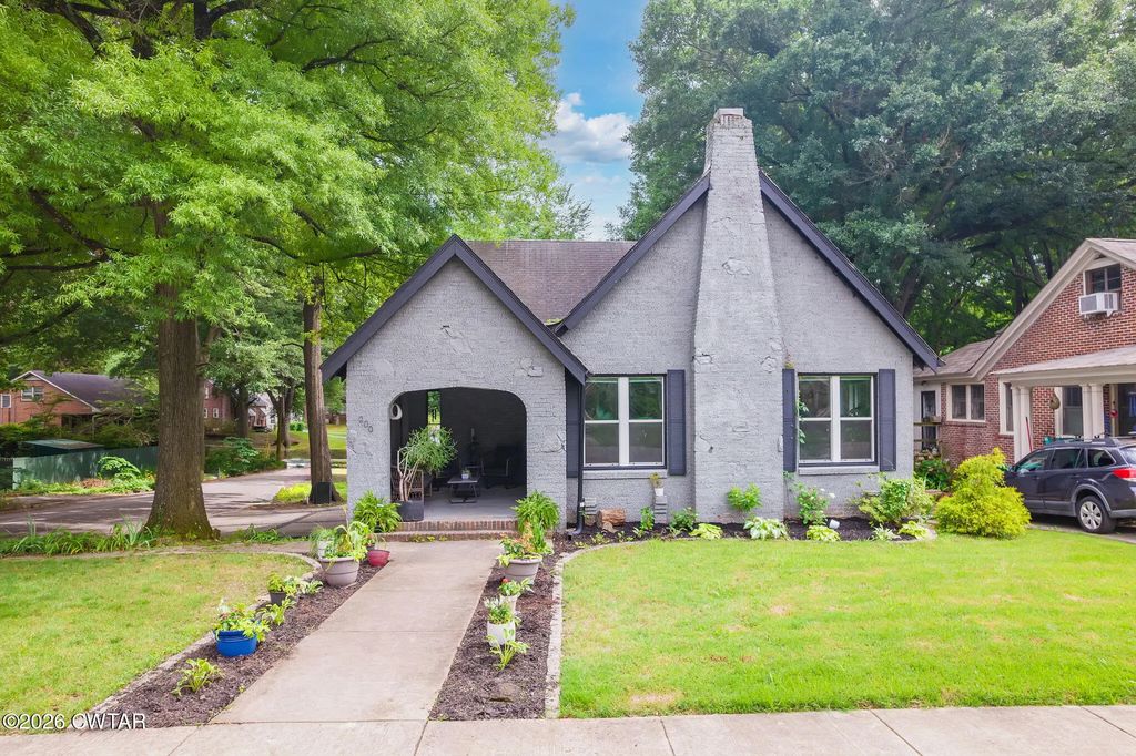 200 Westwood Avenue, Jackson