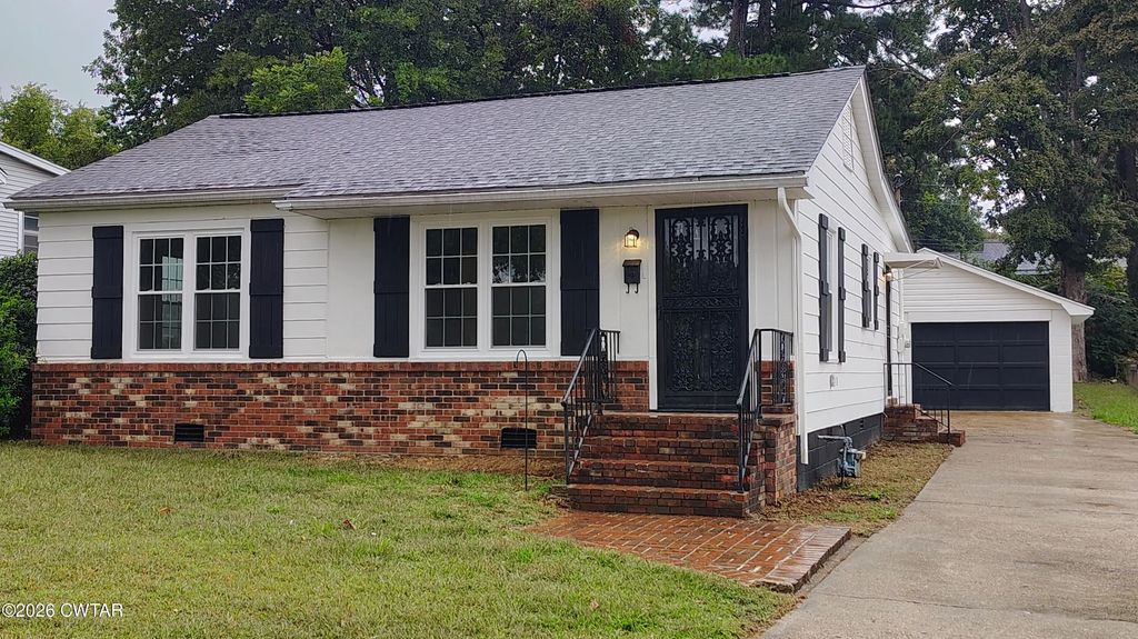 706 Tibbs Street, Dyersburg