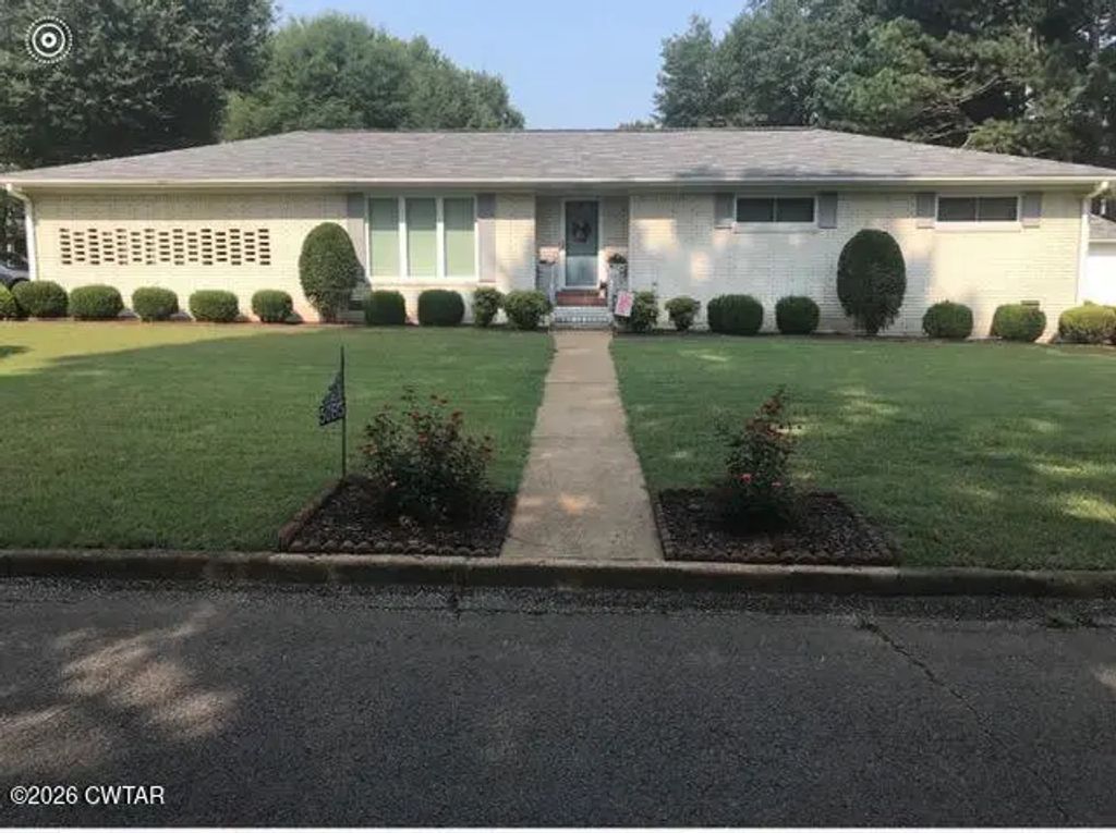 5085 Honeysuckle Lane, Milan