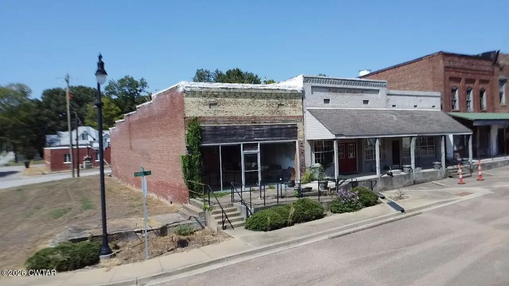 58 First Street, Maury City