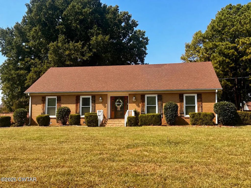 107 Country Lane, Brownsville