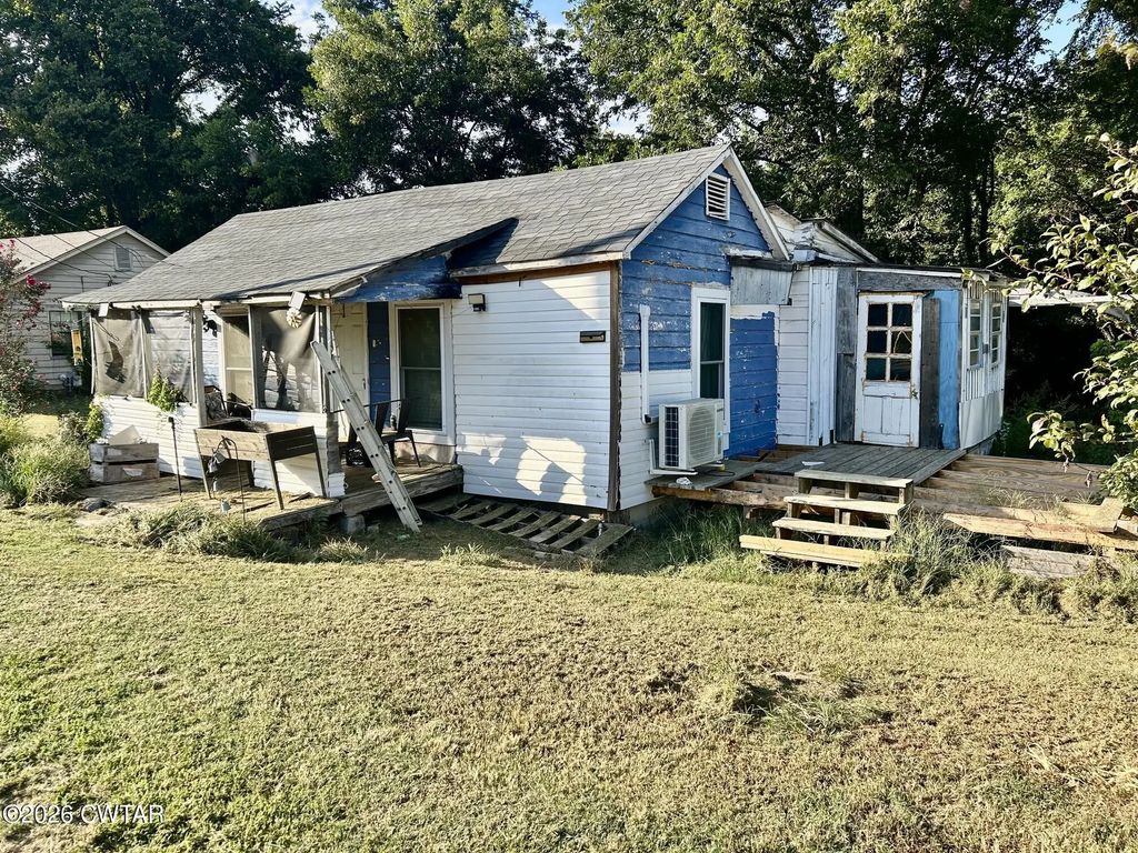 4892 Tennessee 87, Henning