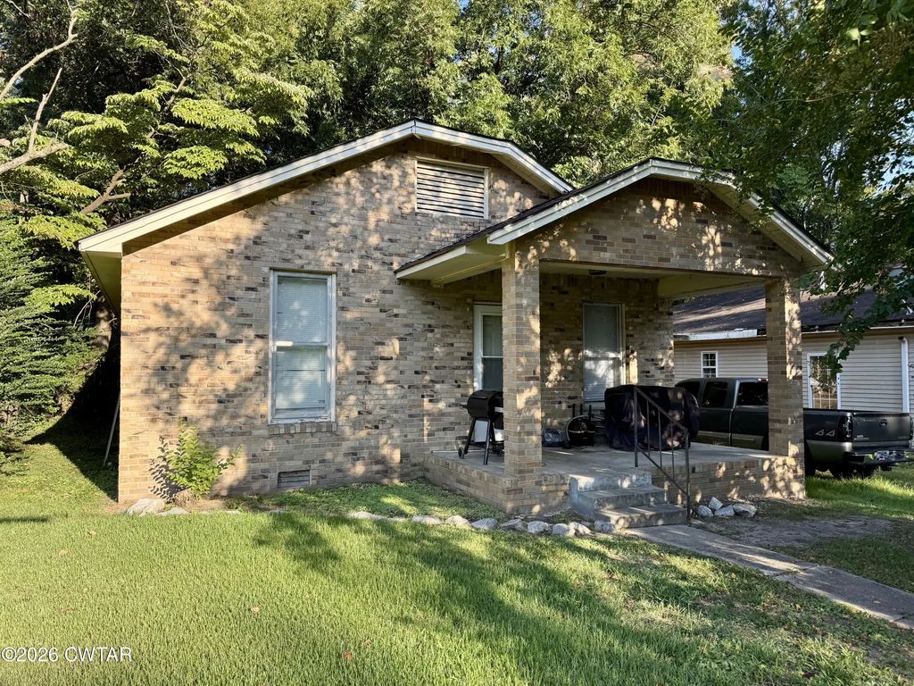 122 Butterworth Avenue, Dyersburg