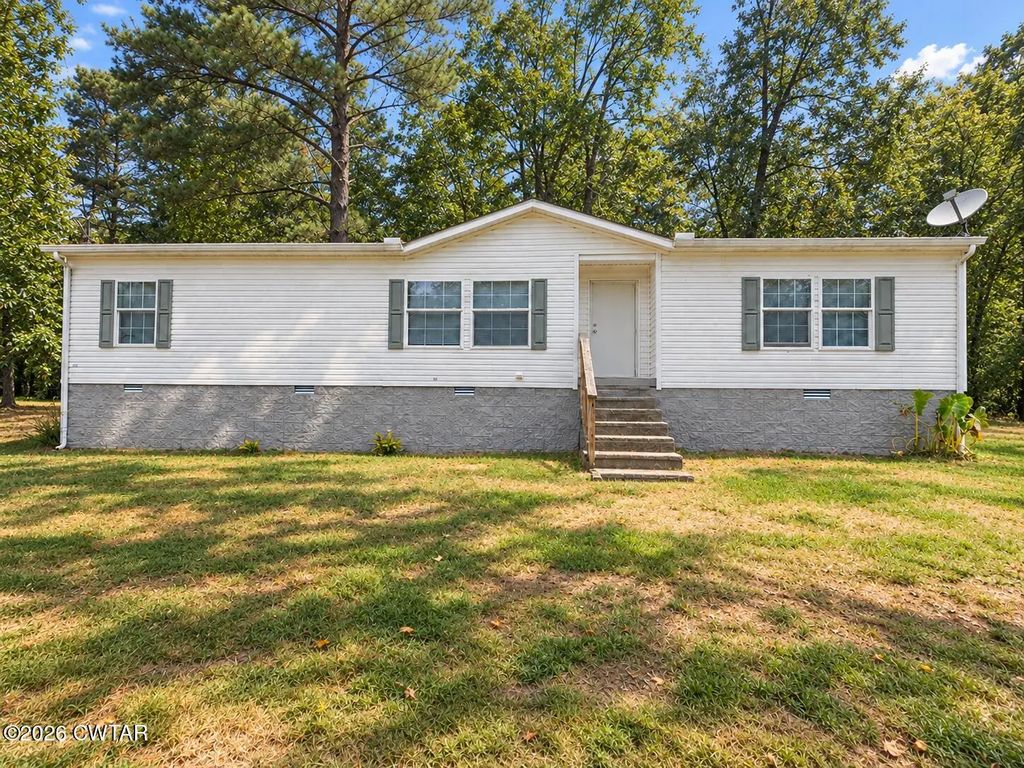 225 Pineview Road, Linden