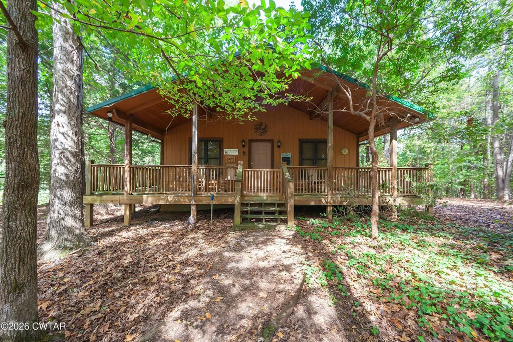 2082 Farmsville Road, Wildersville