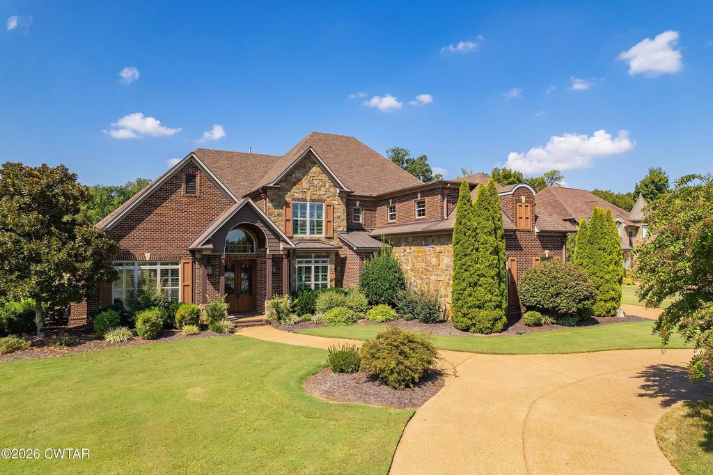 57 Lake Pointe Drive, Jackson