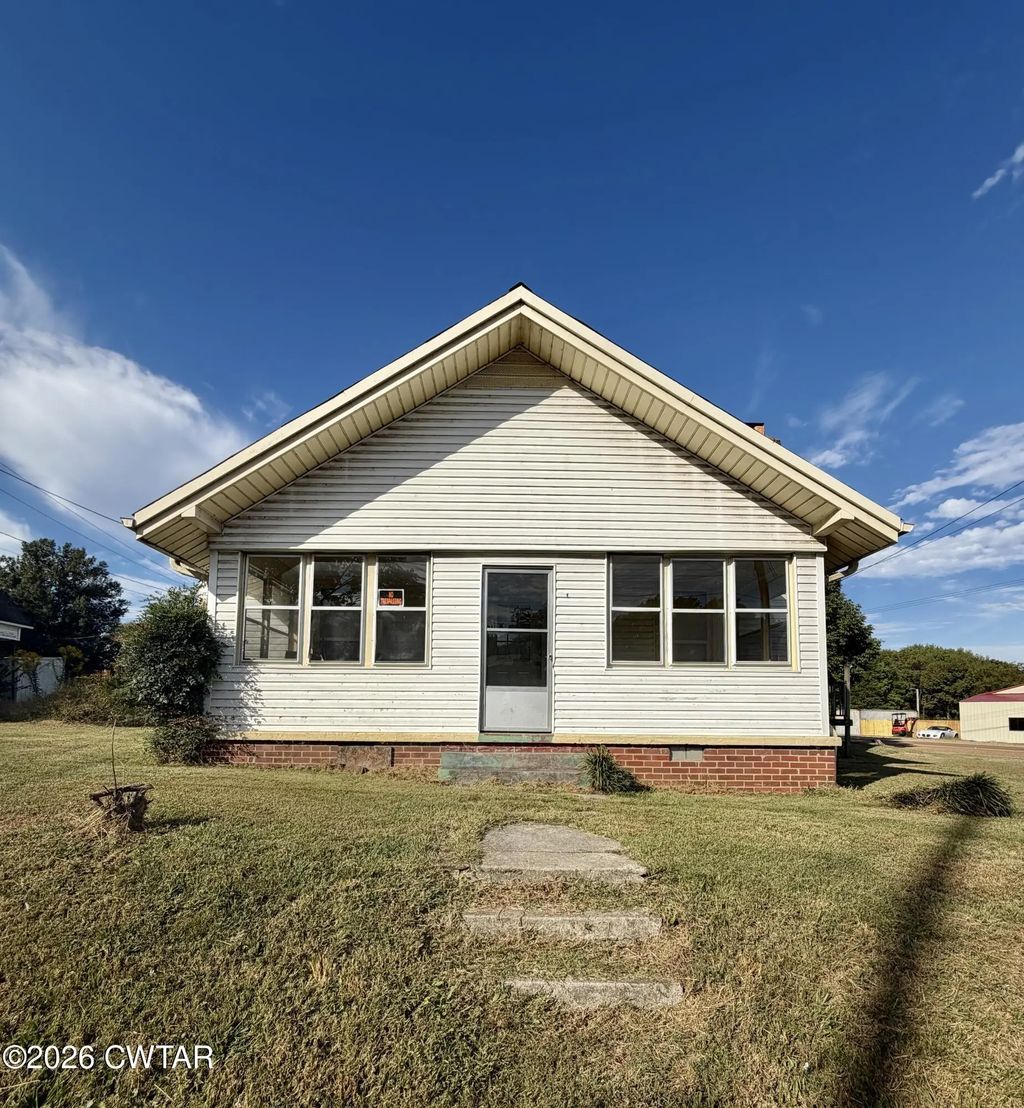 111 S Main Street, Humboldt