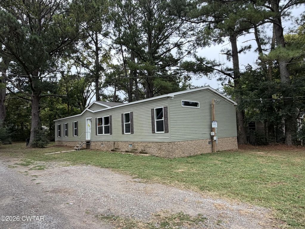 212 Longfellow Avenue, Dyersburg