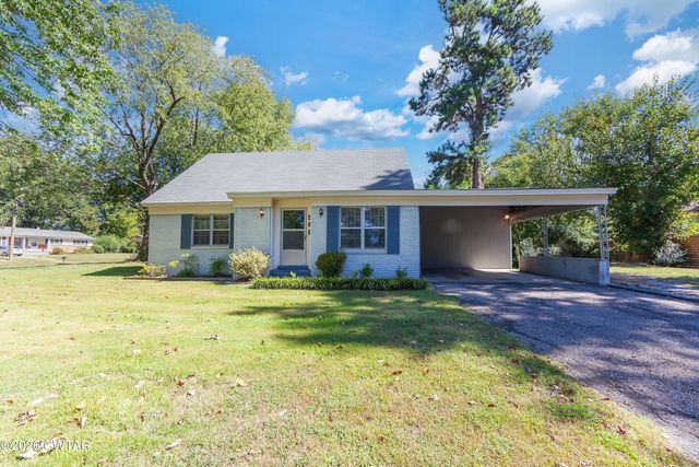 566 Pearson Drive, Jackson