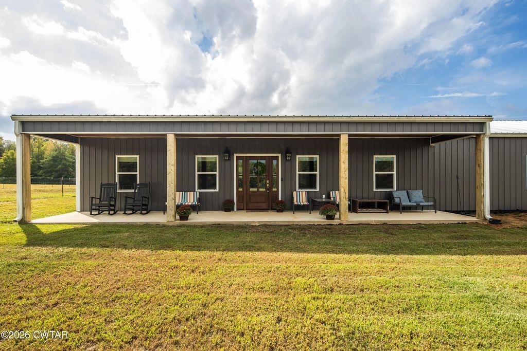 210 Hebron Road, Middleton