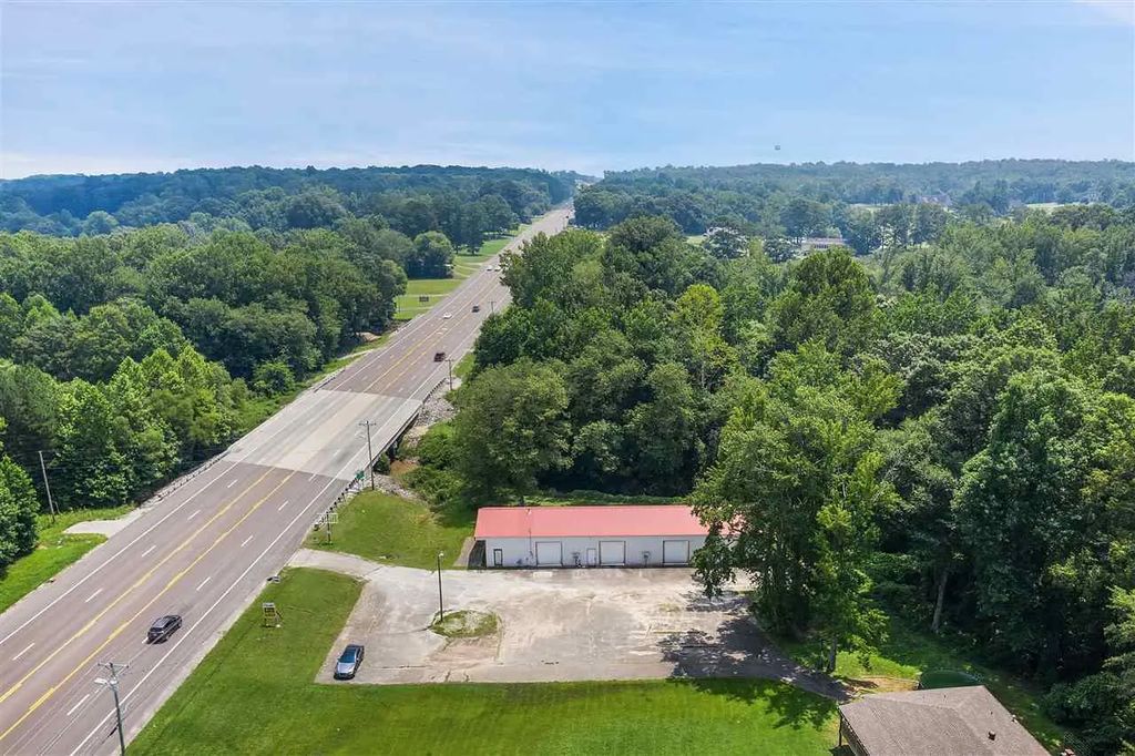 15200 Highway 412 East, Lexington