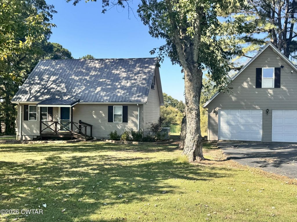 1271 Troy Hickman Road, Troy
