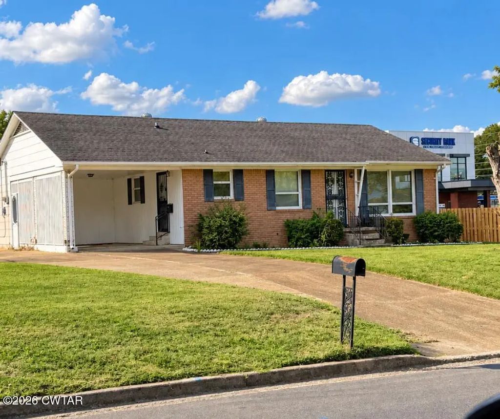 1327 Pleasant Valley Avenue, Union City