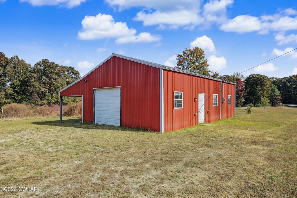 1680 Race Track Road, Lavinia Property Listing: MLS® #2605013
