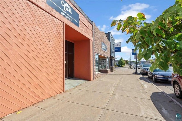 1005 Cloquet Ave, Cloquet