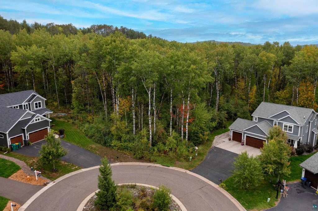 30xx Bald Eagle Circle, Duluth