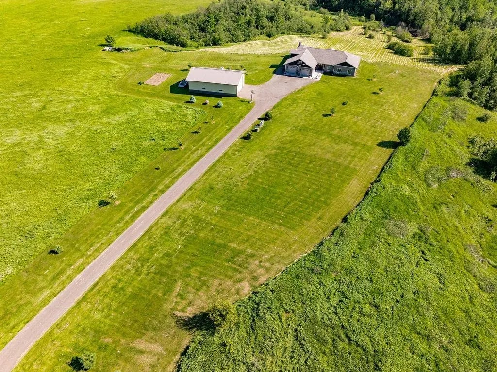 1036 Ziebarth Rd, Wrenshall