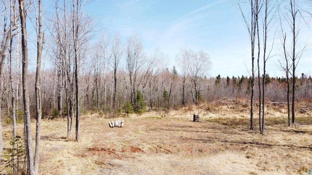 5243 S Forest Rd, South Range