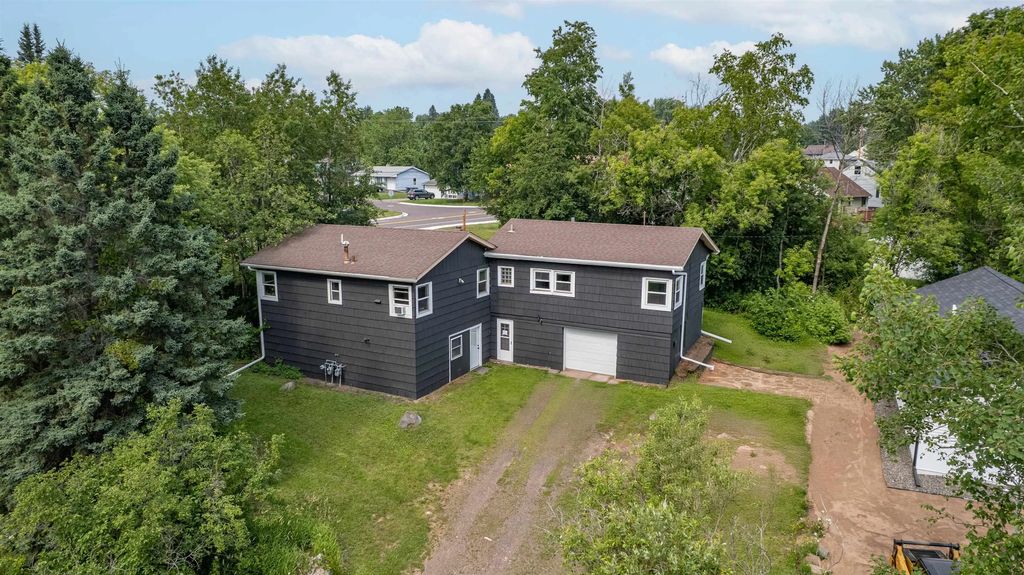 2448 Hutchinson Rd, Duluth