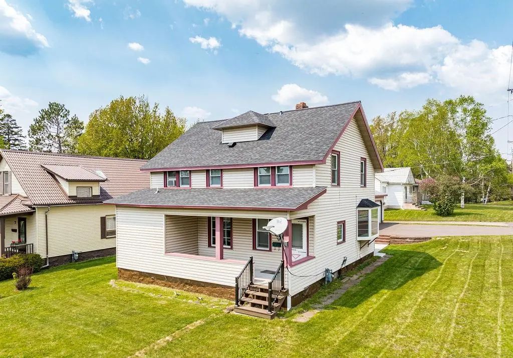 3 W Linden St, Duluth