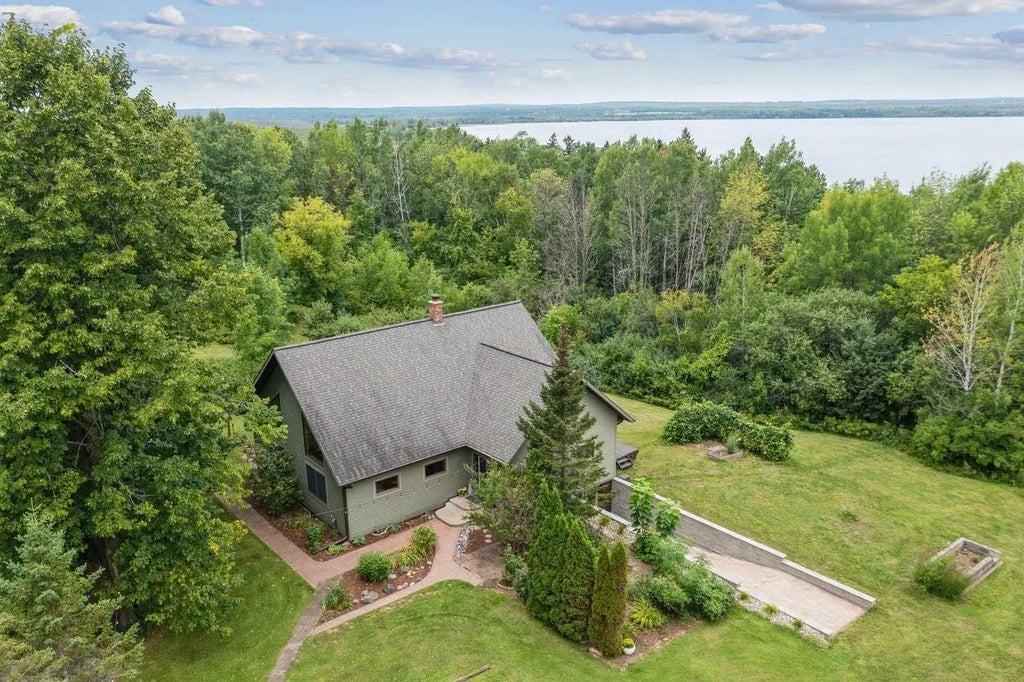 123 22nd Ave W, Ashland