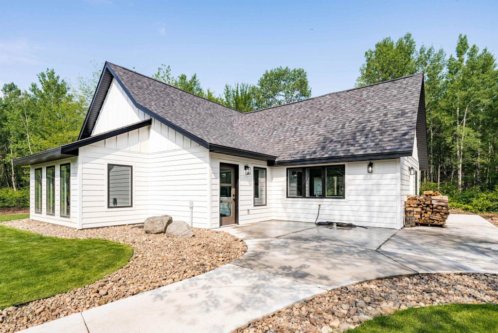 4685 Aune Rd, Saginaw