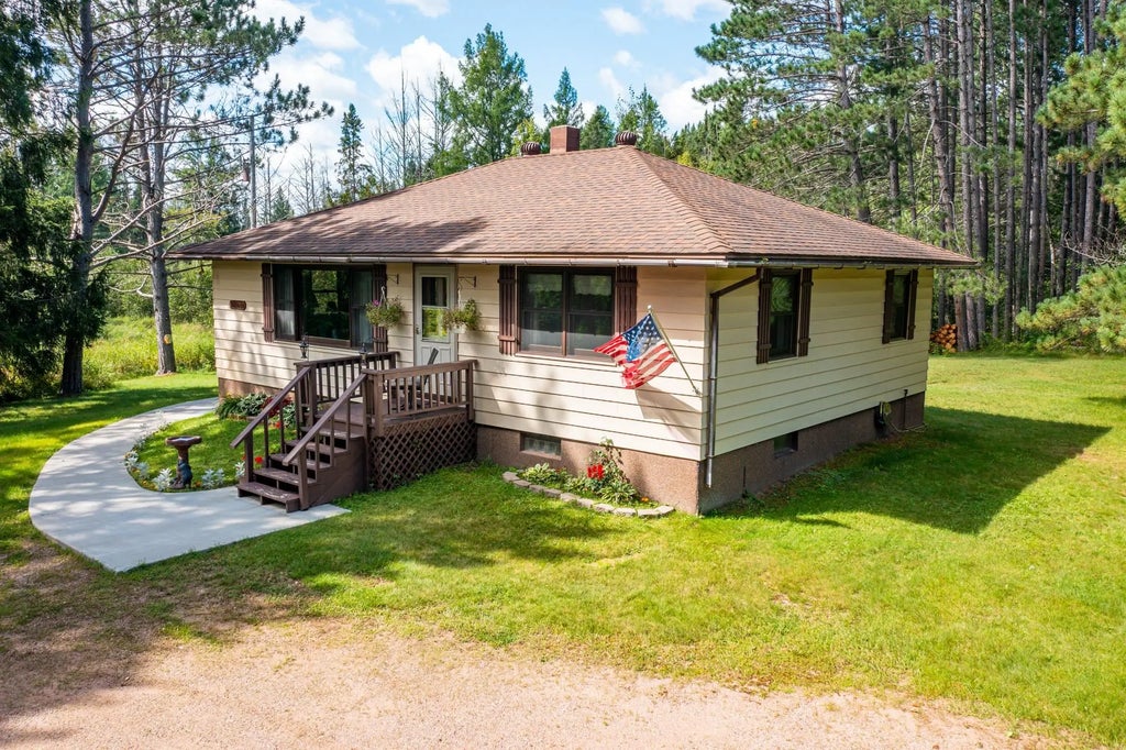 3215 County Rd 904, Babbitt