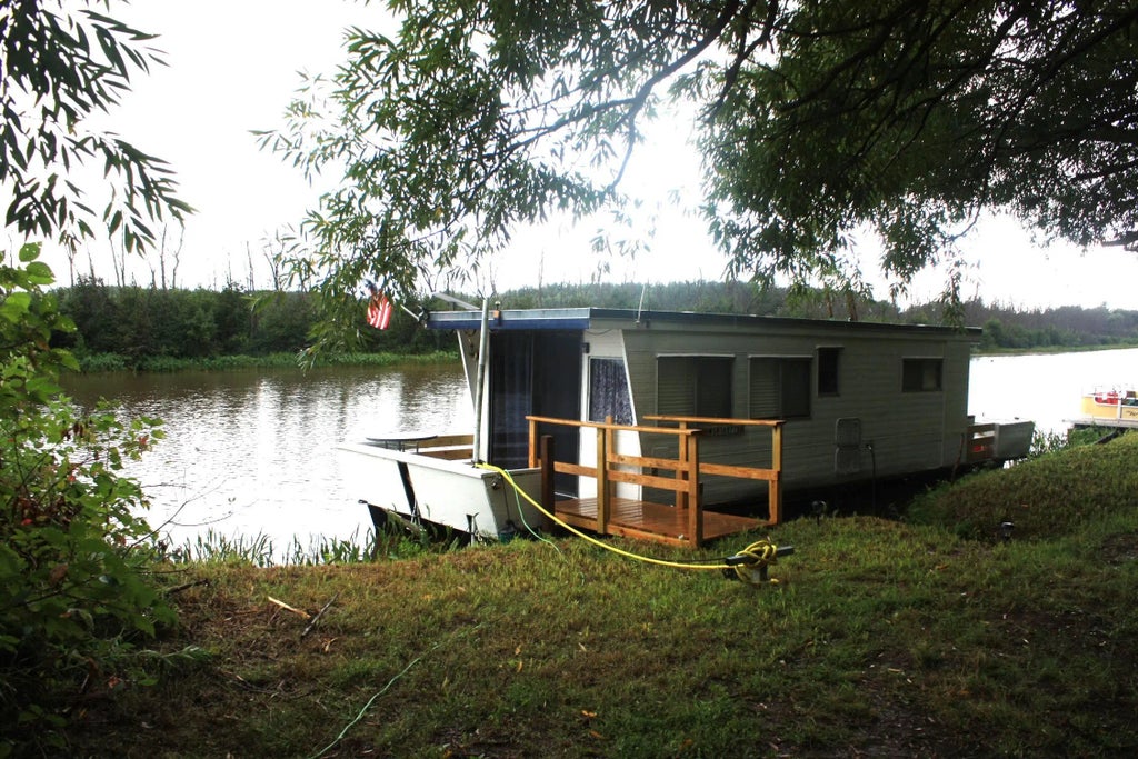 36xx E 6th St, Superior