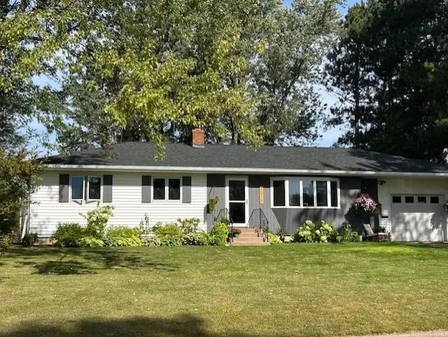 1017 Wilson Ave, Cloquet